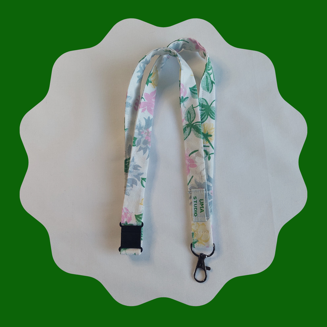 vintageflower-avainnauha-turvalukolla-vintage-flower-key-lanyard-secondhand